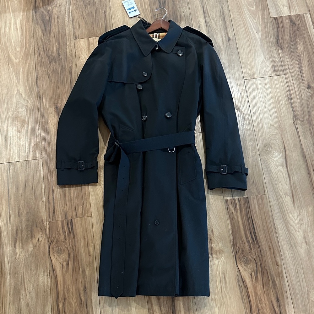 Burberry men's Westminster black trench coat size 56. Slight shoulder fading NWT